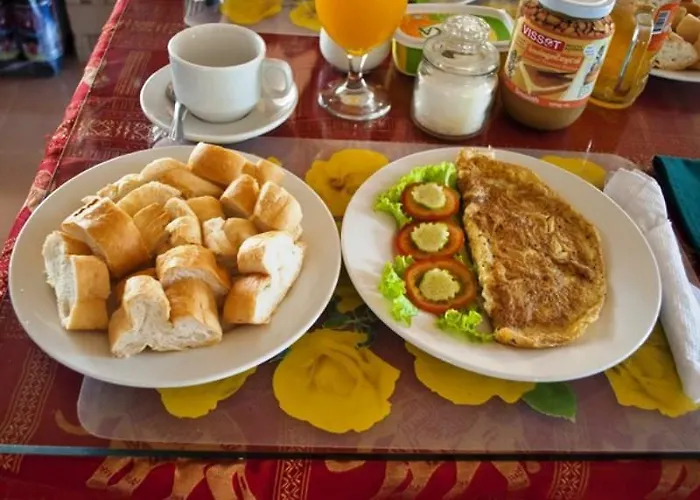 Nocleg ze śniadaniem Outback Guesthouse & Restaurant Siem Reap