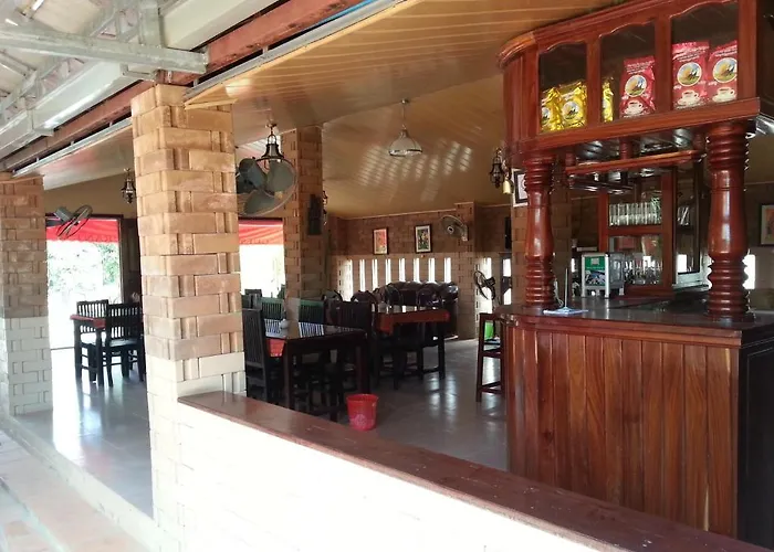 Outback Guesthouse & Restaurant Nocleg ze śniadaniem 2*
